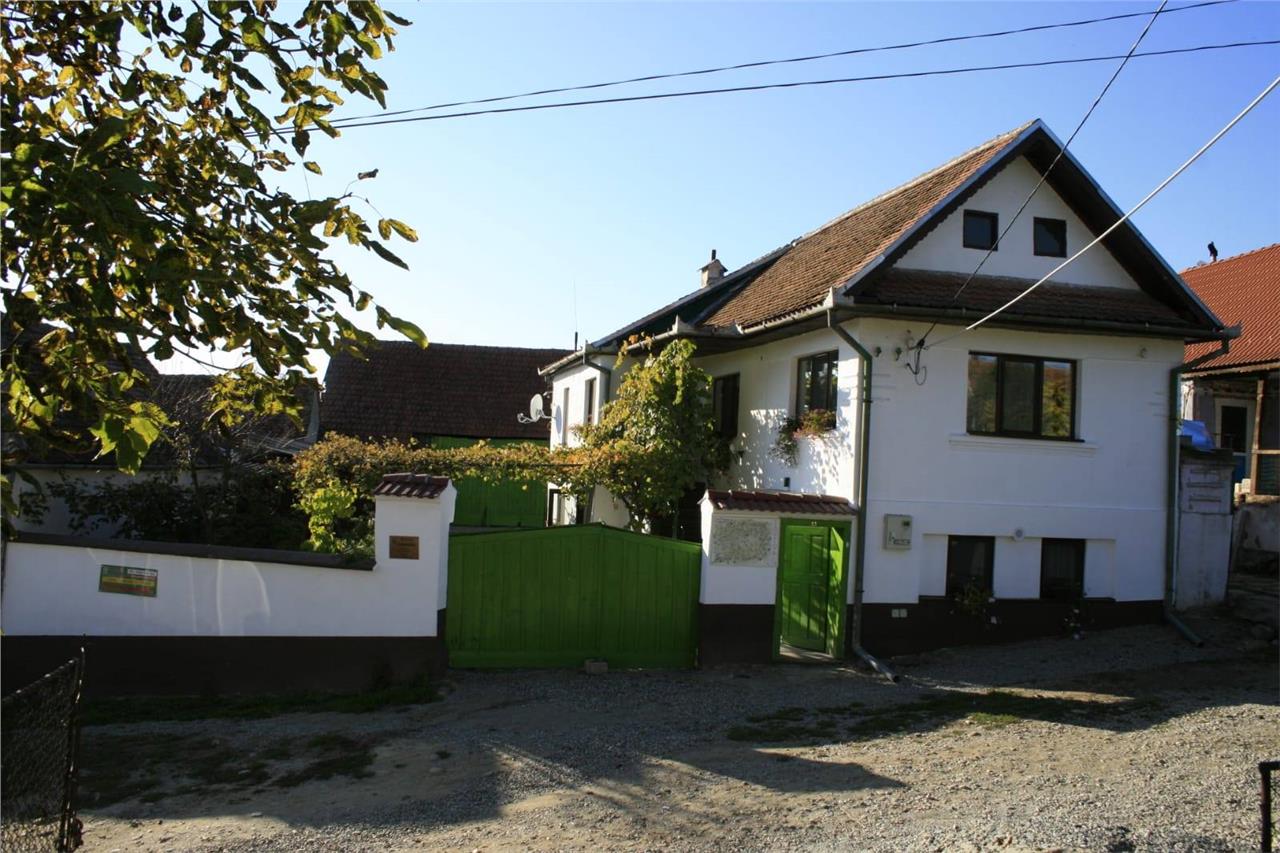 Pensiune agroturistica la cheie / Casa de vacanta, in sat Colun, Sibiu