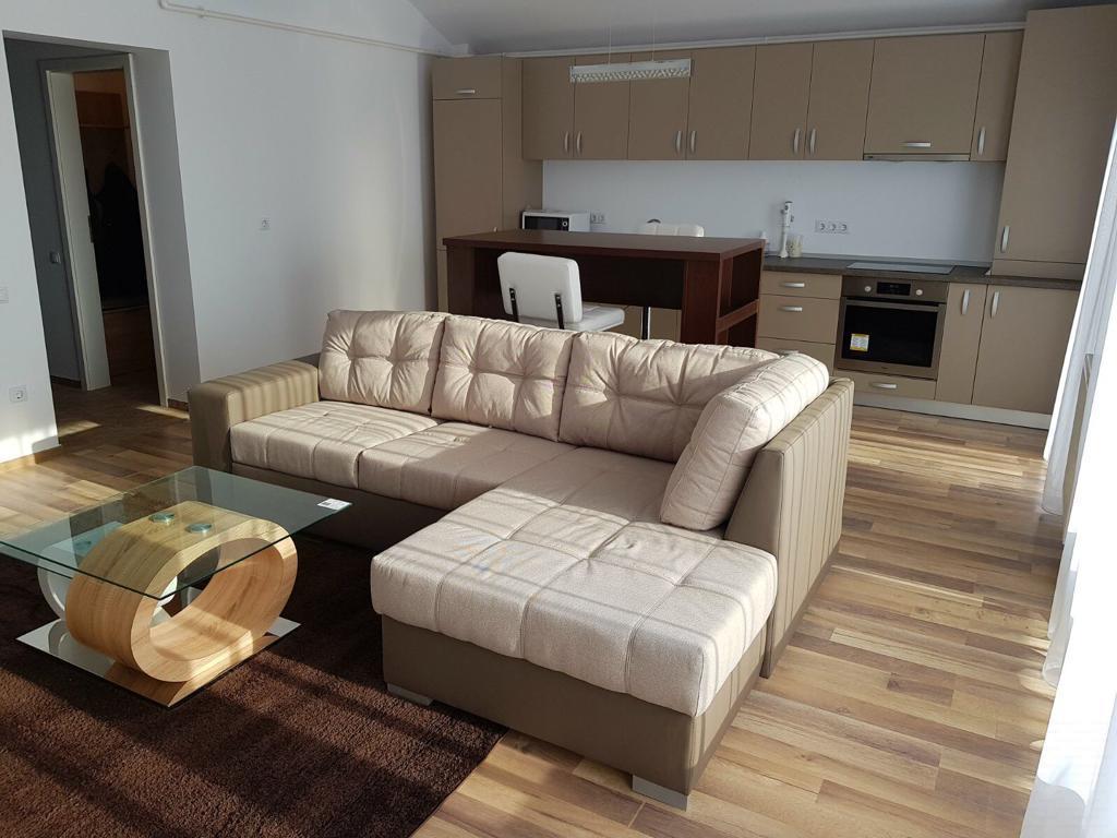 Apartament de lux, 2 camere, loc de parcare propriu - Swiss Village, C.Cisnadiei