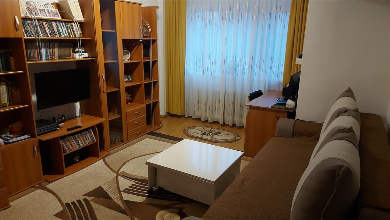 Apartament 2 camere ,etaj 3 ,integral mobilat si utilat in Strand