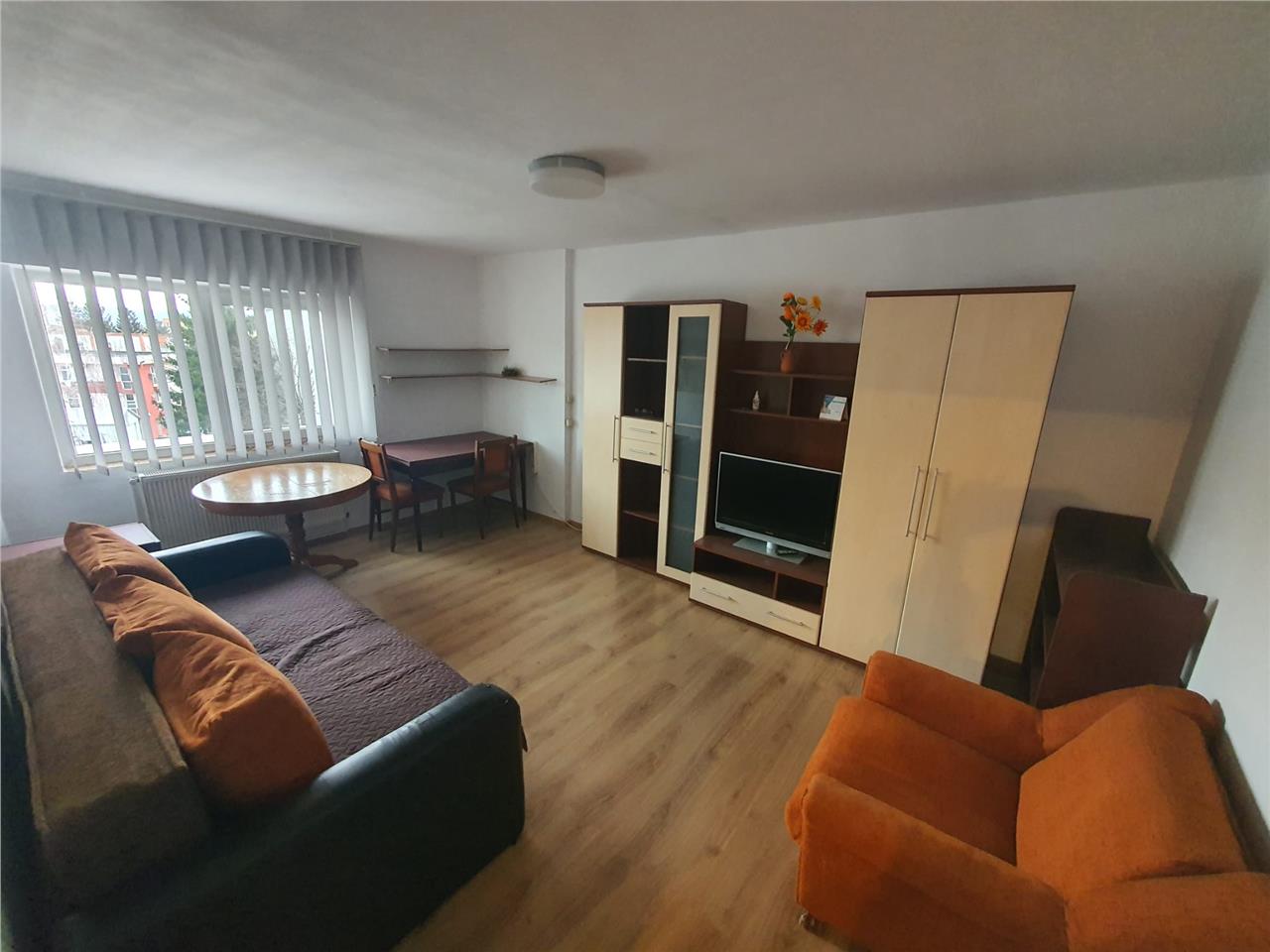 Inchiriere apartament 3 camere et.IV,  Sibiu - zona Dioda Milea