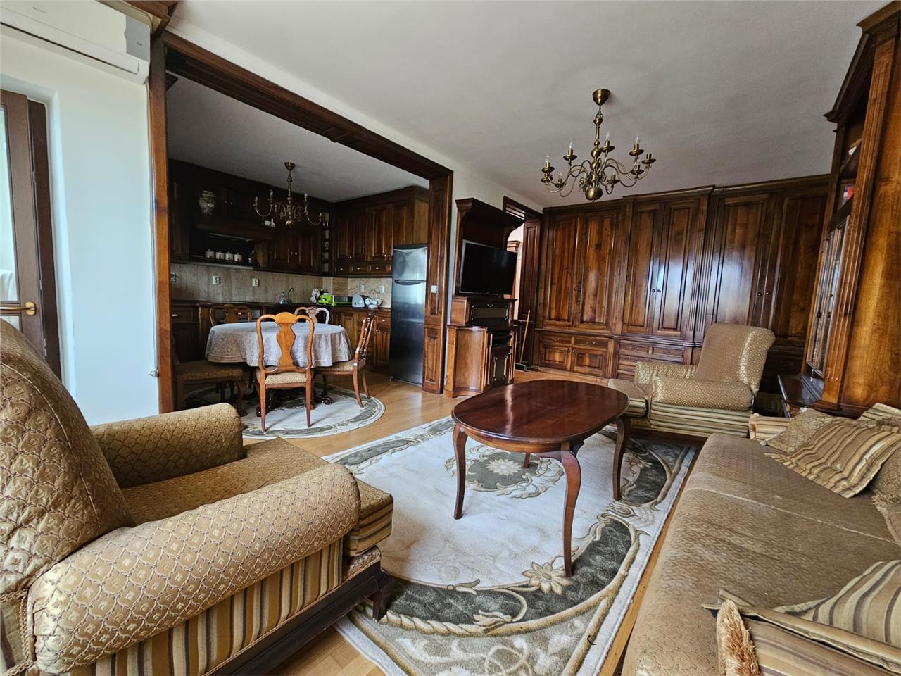 Apartament de Lux cu 2 Camere, Design Clasic, în Zona  Siretului