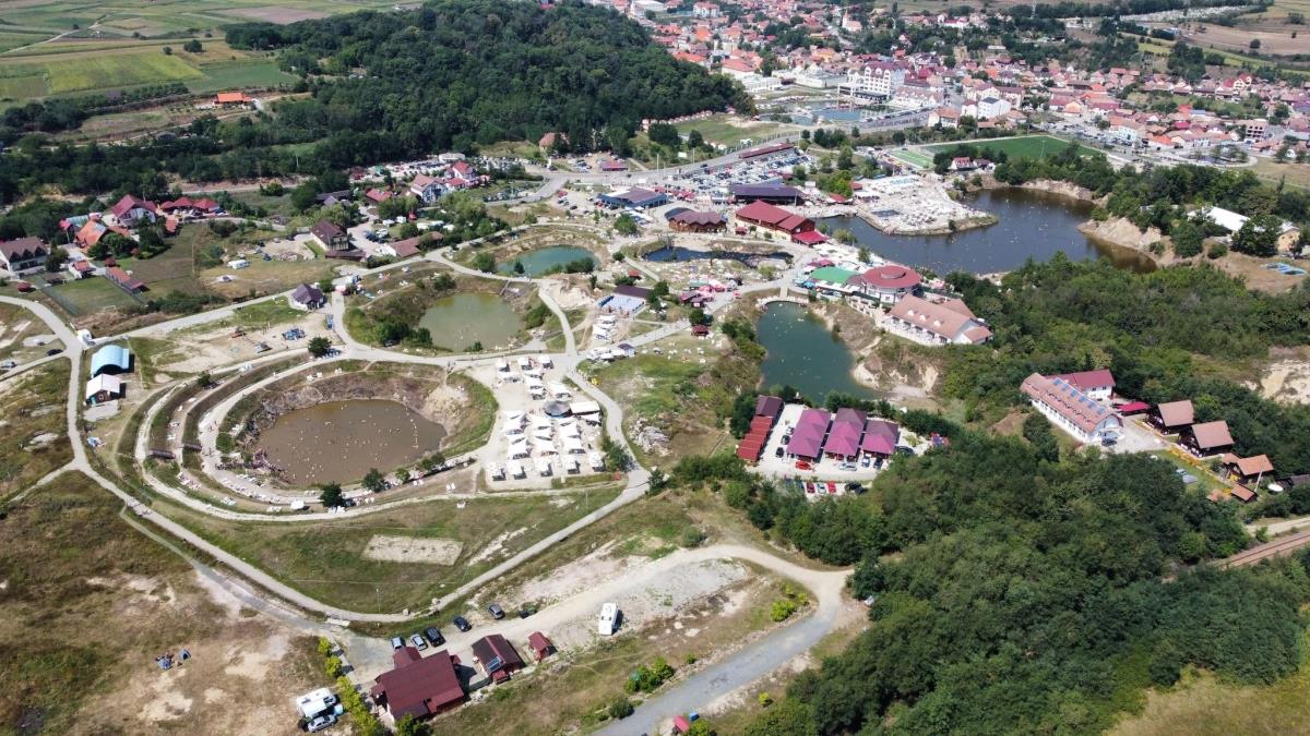 Cladire cu P+1 optima baza tratament in Ocna Sibiului
